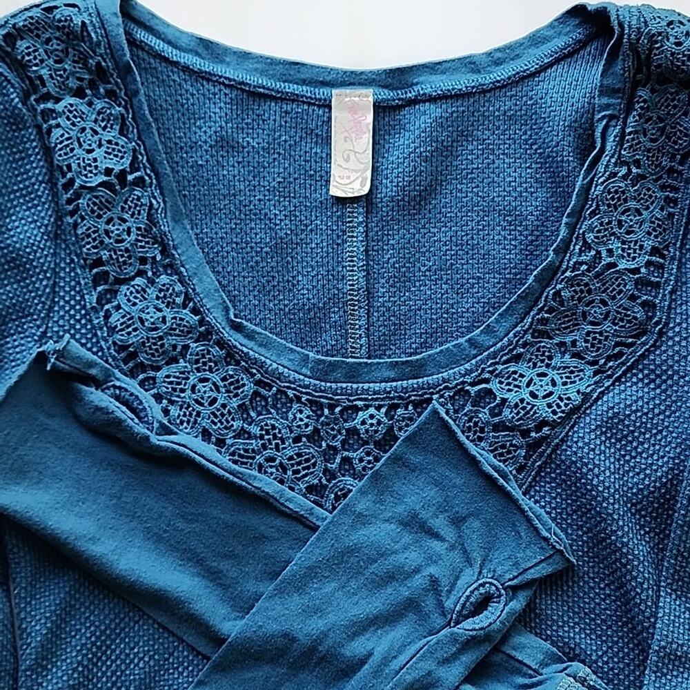 Free People Vintage Blue Lacey Applique Long Sleeve Thermal - Picture 6 of 10